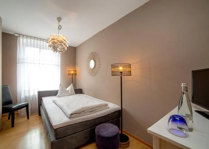 Gasthuis Zum Adler 3*