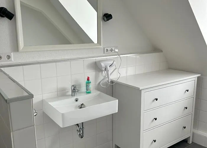 Gasthuis Zum Adler 3*